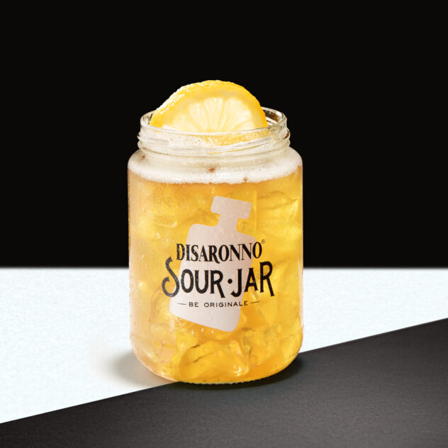 Disaronno Sour drink