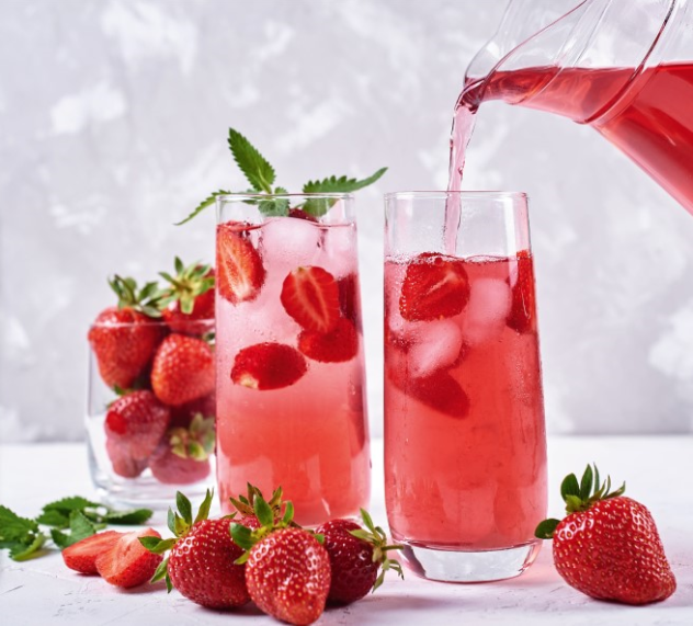 strawberry liqueur punch
